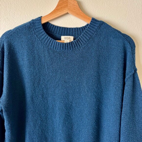 a.n.a. A New Approach Women's Blue Crew Neck Long Sleeved Sweater Size M - Picture 2 of 9